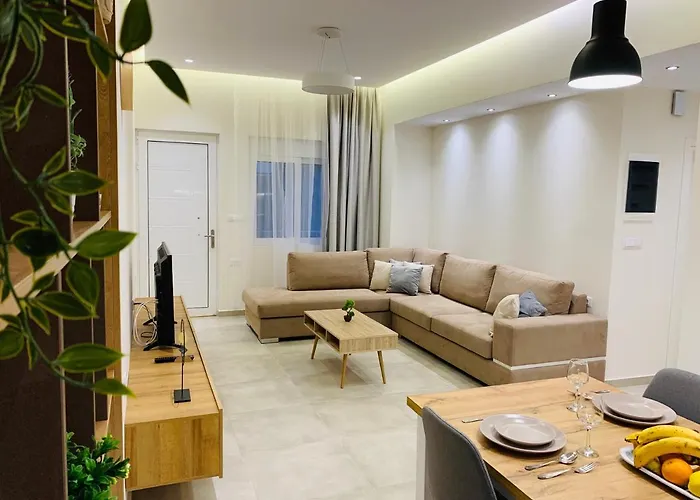 Apartment Marla